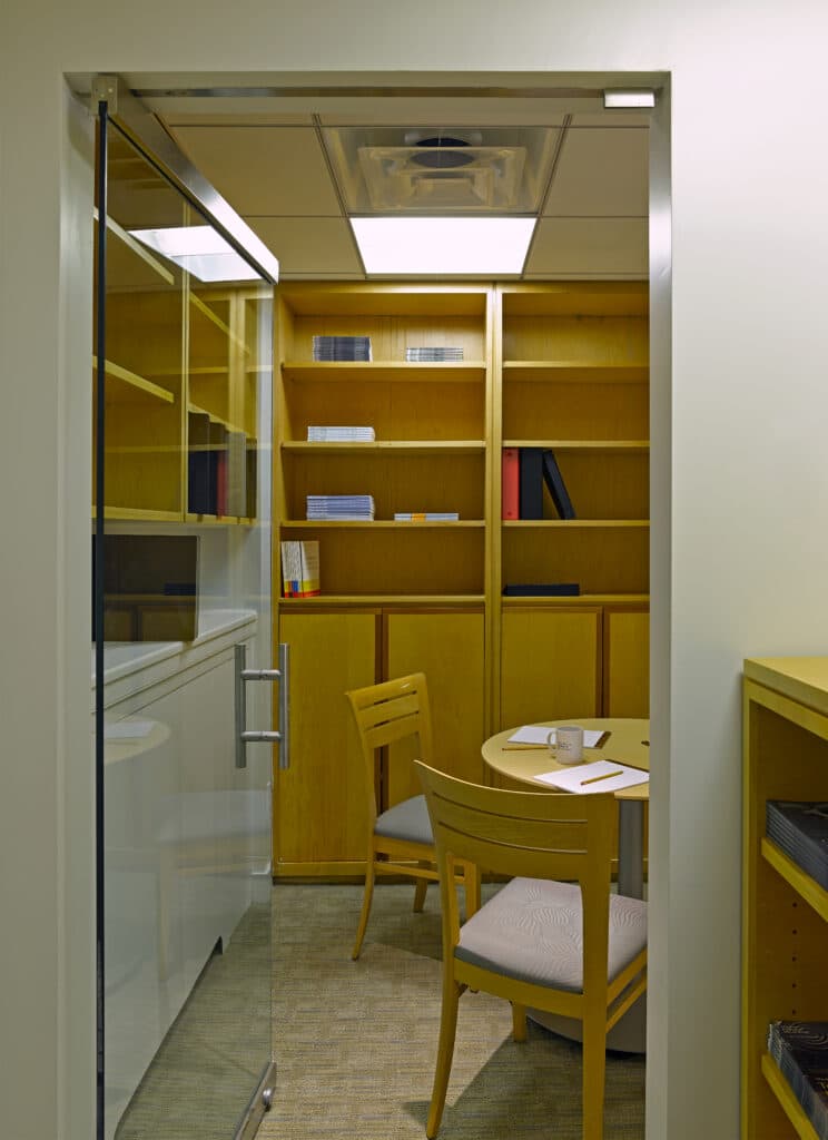 Council on Foreign Relations Shelves