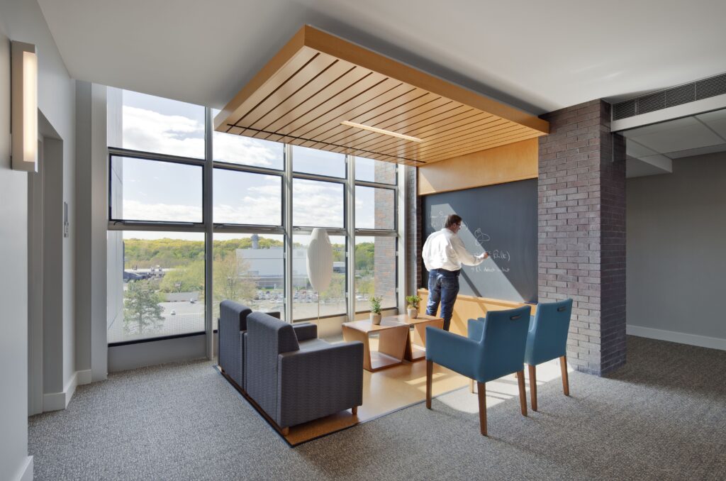 Geometry and Physics Hall Breakout Space