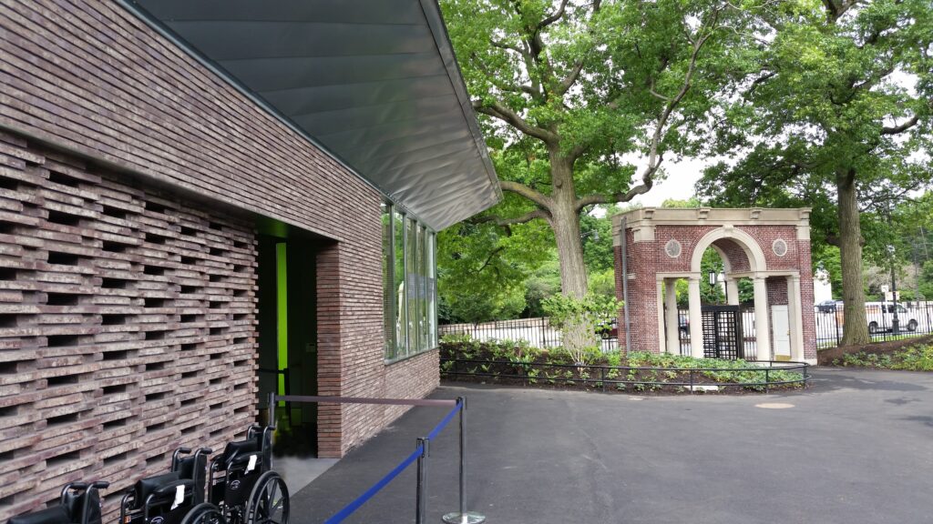 Brooklyn Botanic Garden South Garden Exterior