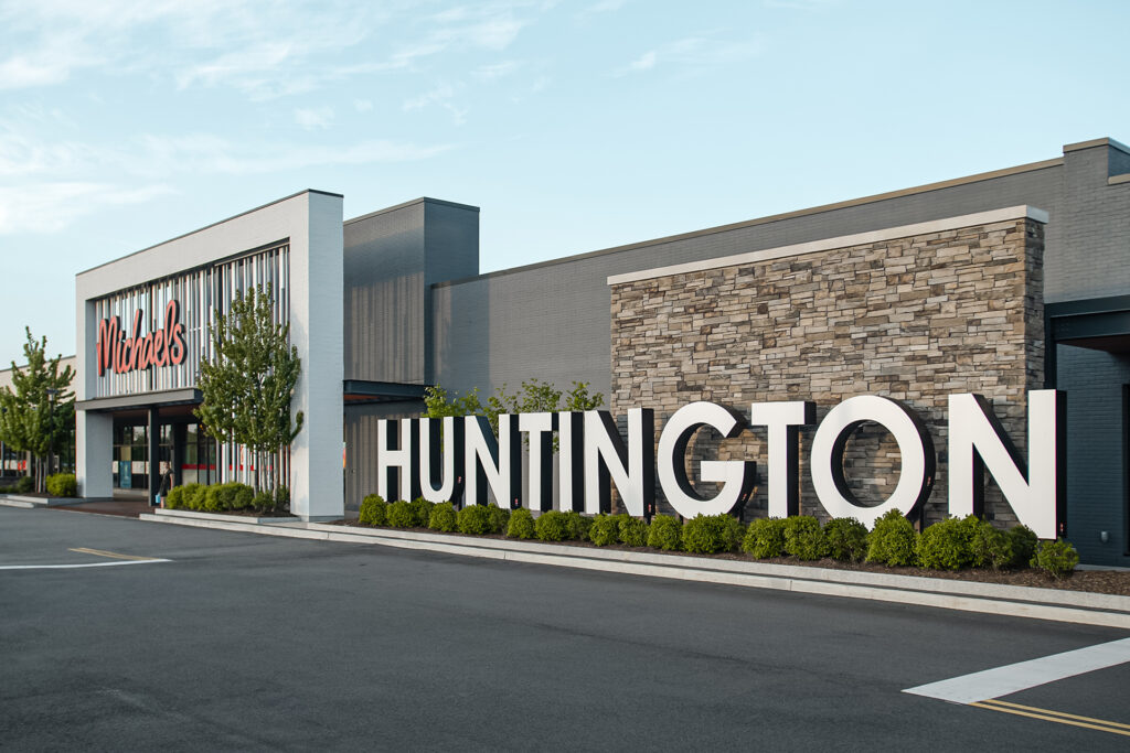Huntington Shopping Center Signage