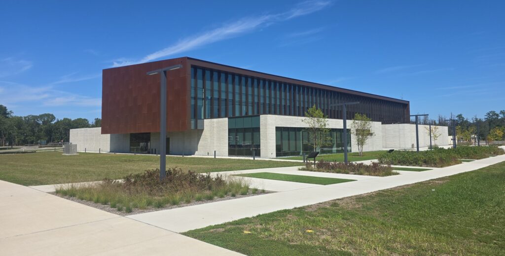 BNL Science User Support Center Exterior