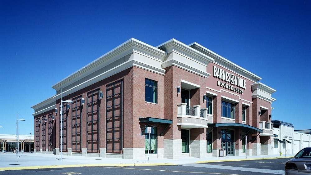 Barnes Noble Exterior