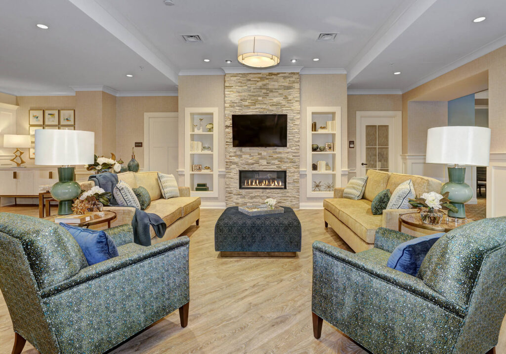 Sunrise Senior Living Summit Lounge