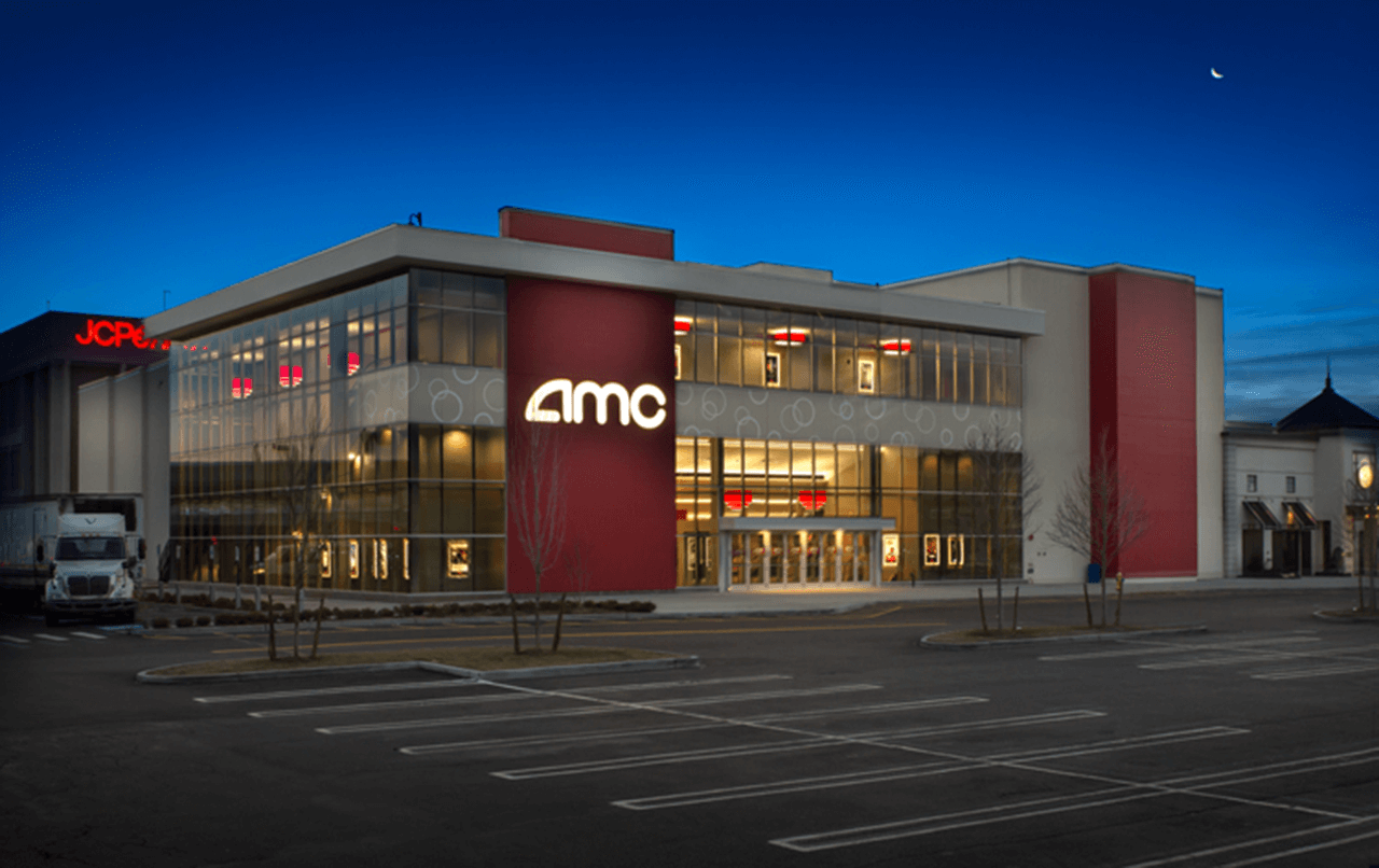 AMC Roosevelt Field Exterior
