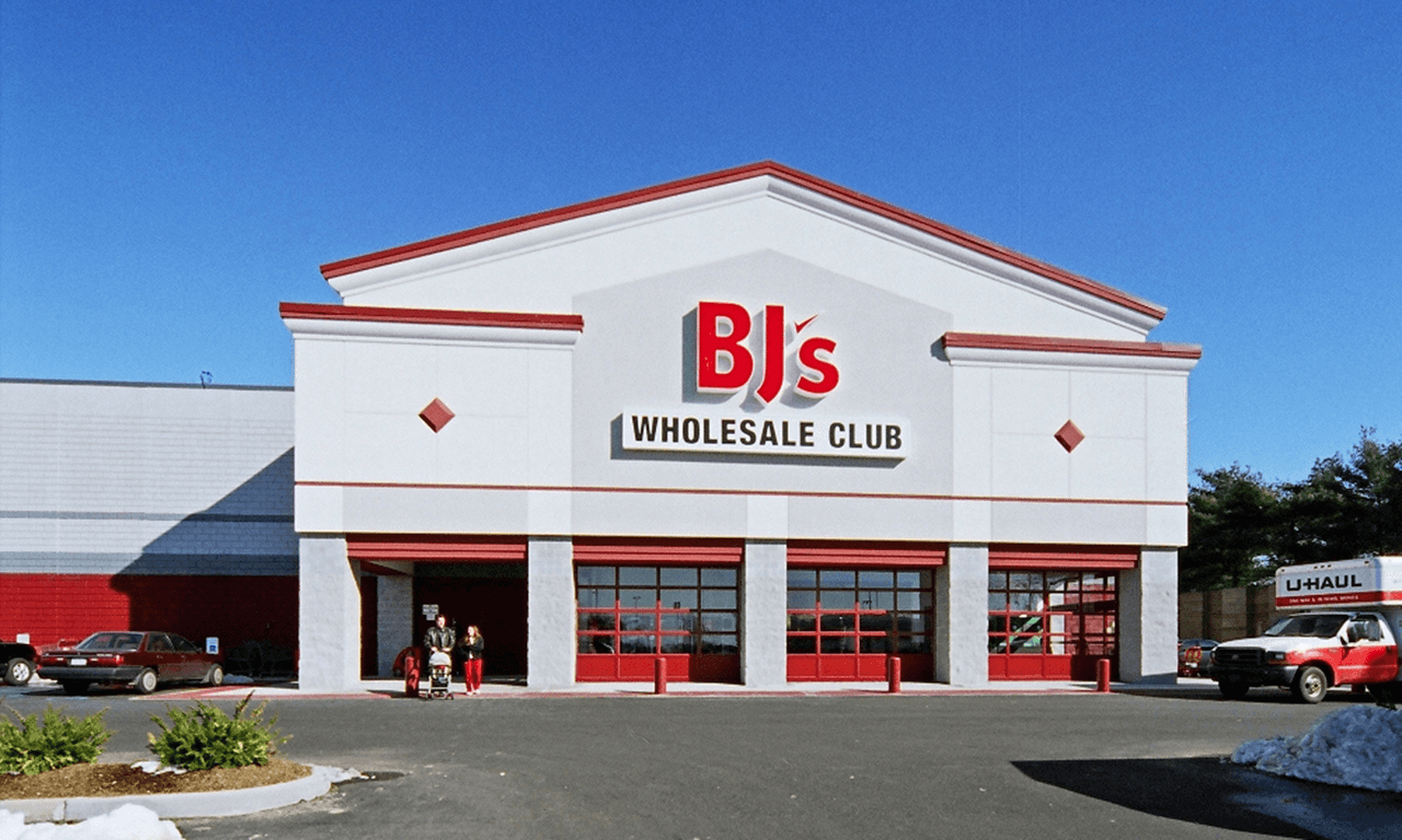 BJs Wholesale Club Exterior