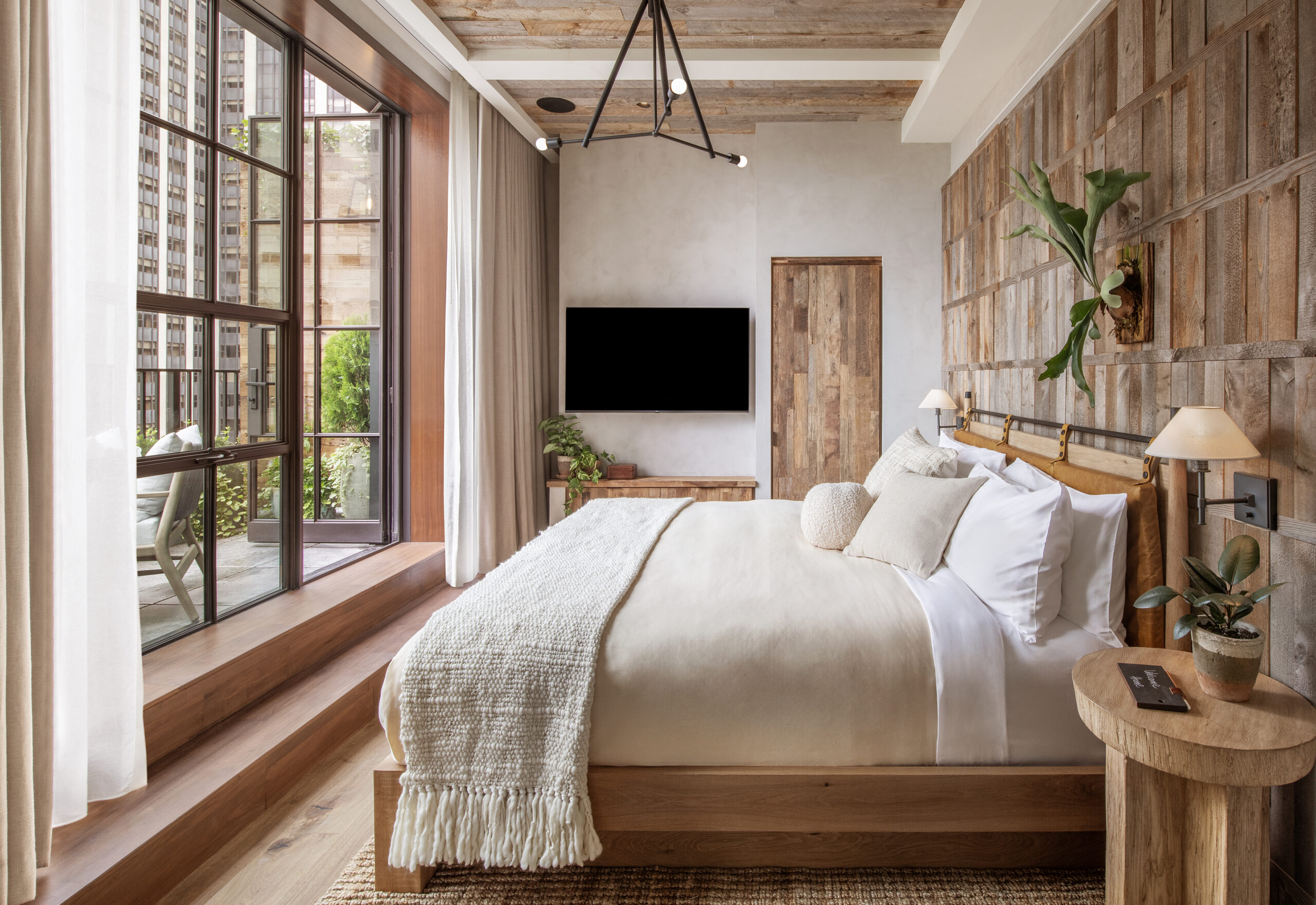 1 Hotel Central Park Bed