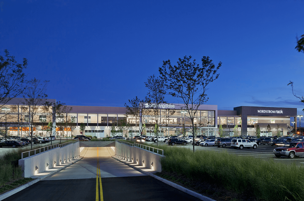 Gallery at Westbury Plaza Exterior