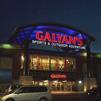 Galyans Roosevelt Field Mall